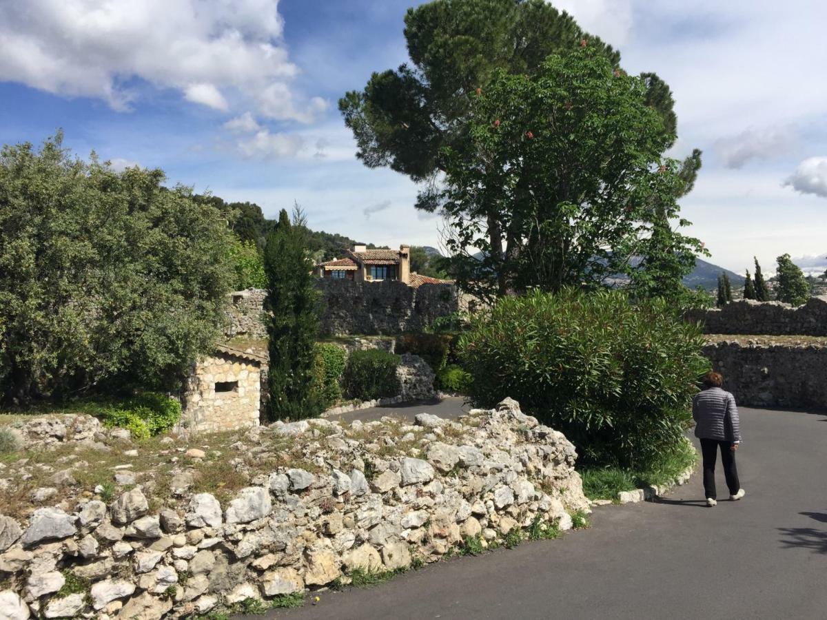 L'Elegante - Maison De Ville Avec Bains A Remous - Parking Inclus سان بول دي فينس المظهر الخارجي الصورة